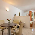 アパート Just Meters From The Sea Lavica Beachfront