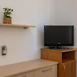Just Meters From The Sea Lavica Beachfront アパート