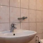 アパート Just Meters From The Sea Lavica Beachfront *