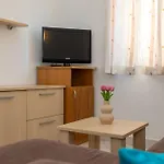 Just Meters From The Sea Lavica Beachfront *