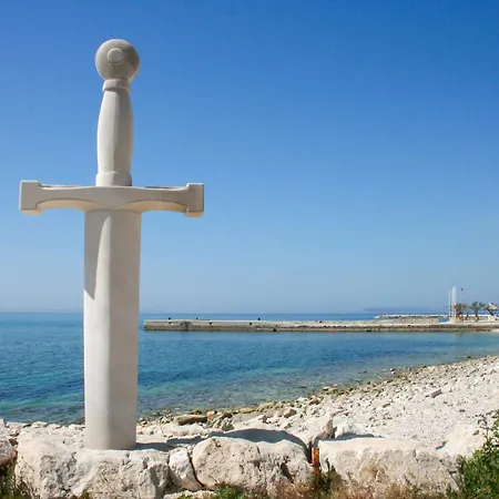 Just Meters From The Sea Lavica Beachfront Appartamento