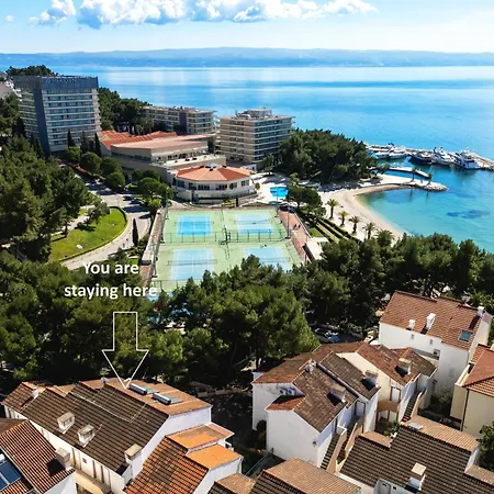 Just Meters From The Sea Lavica Beachfront