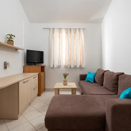 Just Meters From The Sea Lavica Beachfront Podstrana