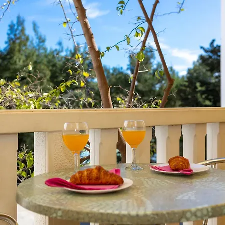 Appartamento Just Meters From The Sea Lavica Beachfront *