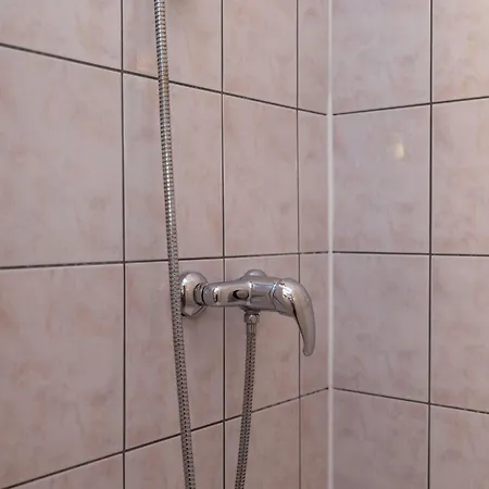 Just Meters From The Sea Lavica Beachfront Appartamento Podstrana