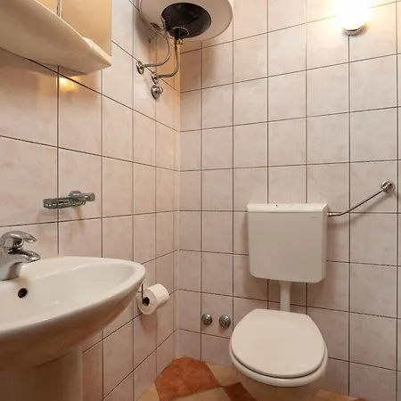 Just Meters From The Sea Lavica Beachfront