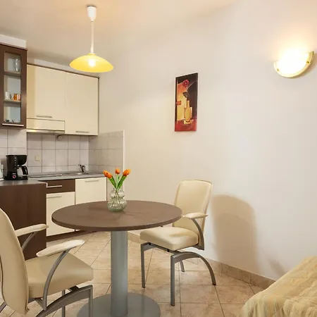 アパート Just Meters From The Sea Lavica Beachfront